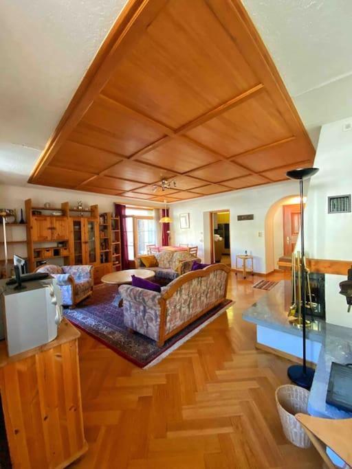 Casa Lalla Affittasi Nel Centro Di Poschiavo Exterior photo