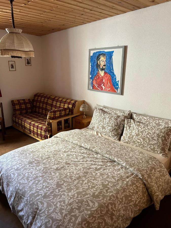 Casa Lalla Affittasi Nel Centro Di Poschiavo Exterior photo